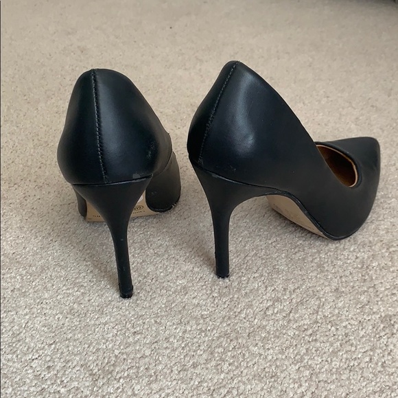 Black high heels - Picture 2 of 7